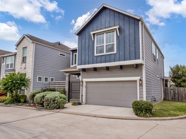 10004 Steeple Farms Drive, Houston TX 77080