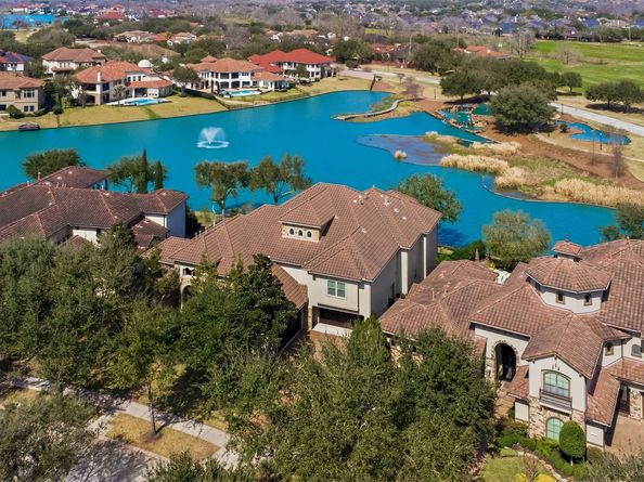 22 Sunset Park Lane, Sugar Land TX 77479