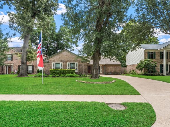 12502 Bent Pine Drive, Cypress TX 77429