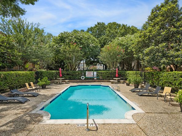 2832 Bellefontaine Street, Houston TX 77025
