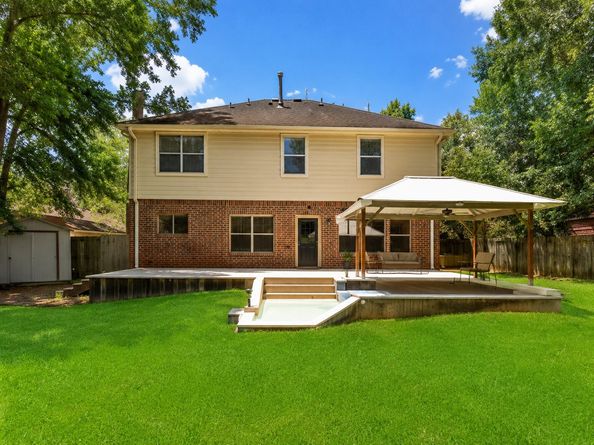 10 Otter Lodge Place, The Woodlands TX 77382