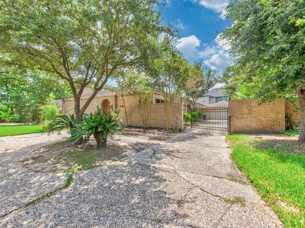 251 Gessner Road, Houston TX 77024