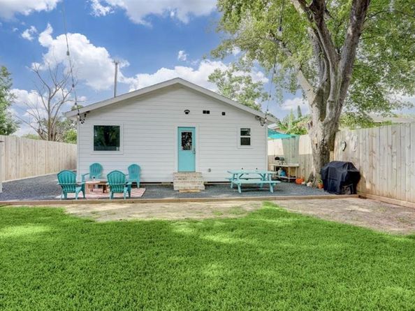 1511 McNeil Street, Houston TX 77009