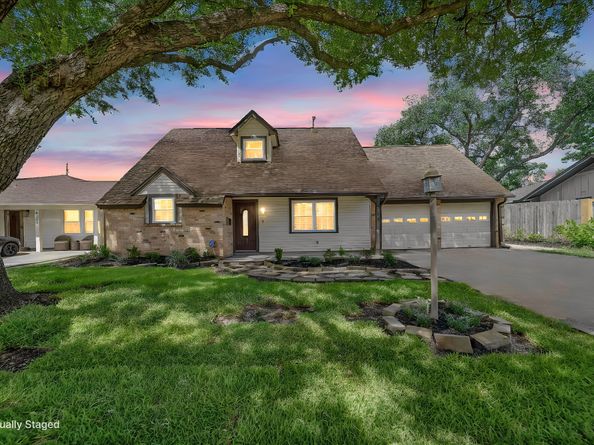 4127 Hill Oak Drive, Houston TX 77092
