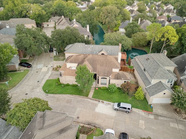 12929 Kingsbridge Lane, Houston TX 77077
