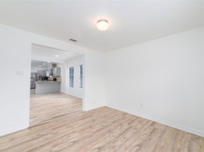 433 Calloway Street, Houston TX 77029