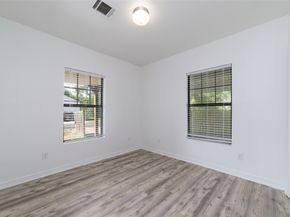 433 Calloway Street, Houston TX 77029
