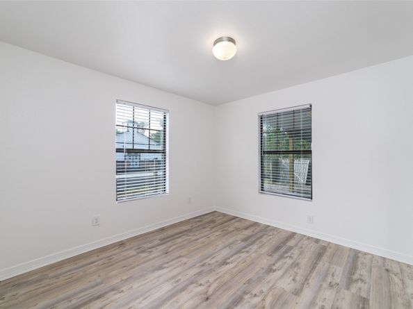 433 Calloway Street, Houston TX 77029