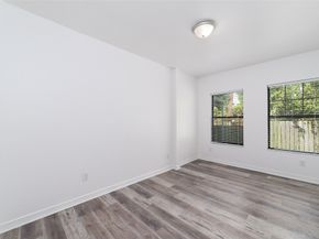 433 Calloway Street, Houston TX 77029