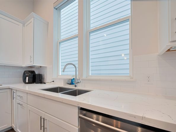 5308 S Capitol Street, Houston TX 77023