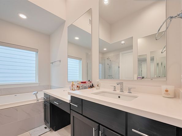 5308 S Capitol Street, Houston TX 77023
