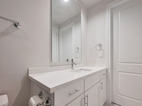 5308 S Capitol Street, Houston TX 77023