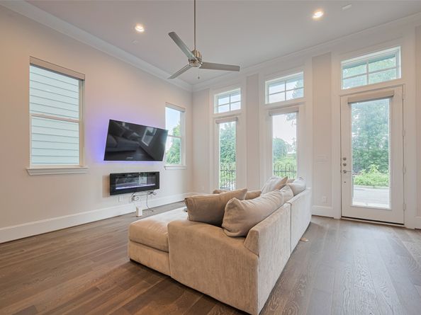 5308 S Capitol Street, Houston TX 77023