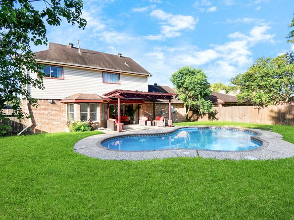 6827 La Puente Drive, Houston TX 77083