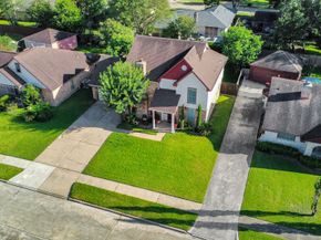6827 La Puente Drive, Houston TX 77083