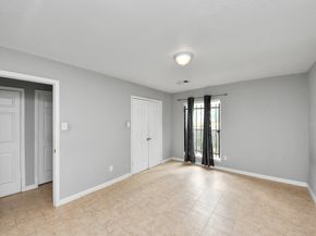6242 Oakham Street, Houston TX 77085