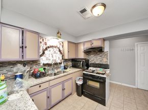 6242 Oakham Street, Houston TX 77085