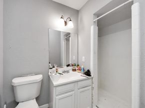 6242 Oakham Street, Houston TX 77085