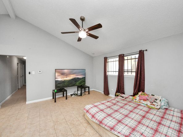 6242 Oakham Street, Houston TX 77085