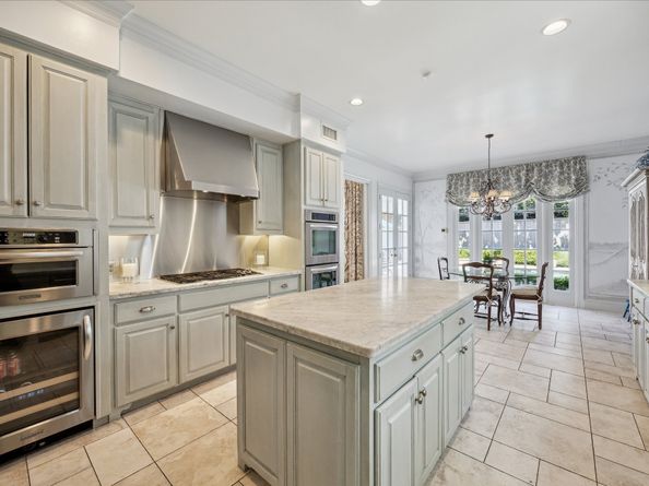 3652 Overbrook Lane, Houston TX 77027