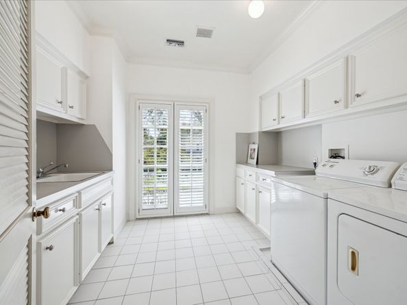3652 Overbrook Lane, Houston TX 77027