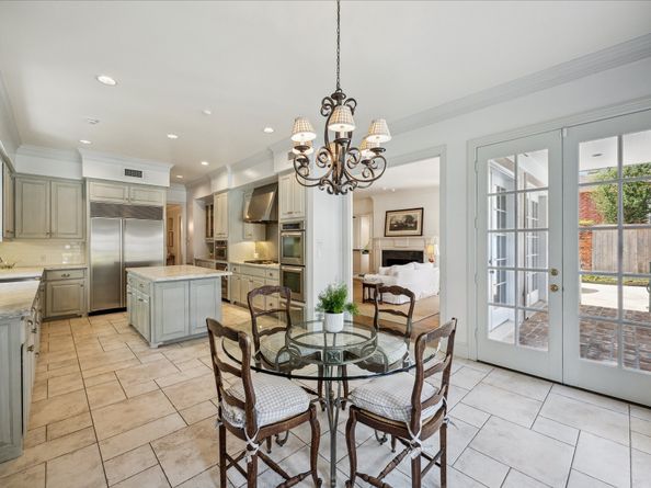 3652 Overbrook Lane, Houston TX 77027