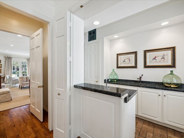 3652 Overbrook Lane, Houston TX 77027