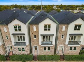 1011 E 28th Street, Houston TX 77009