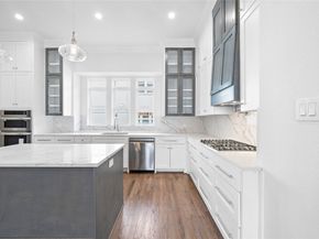 1011 E 28th Street, Houston TX 77009