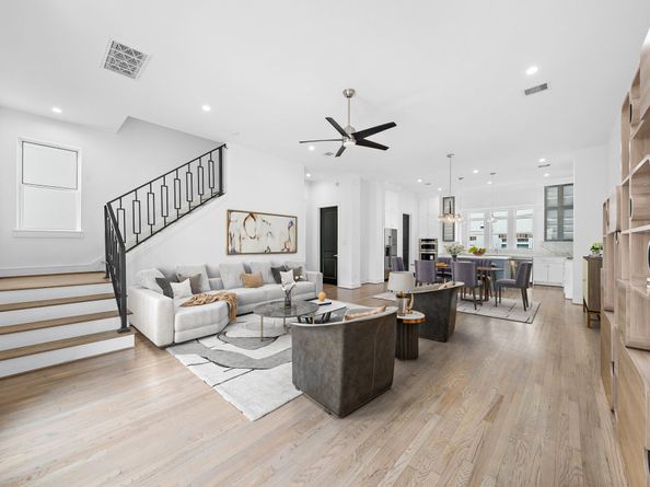 1011 E 28th Street, Houston TX 77009