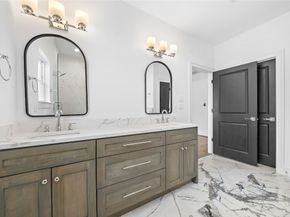 1011 E 28th Street, Houston TX 77009