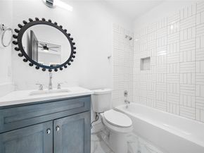 1011 E 28th Street, Houston TX 77009