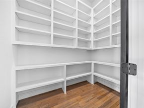 1011 E 28th Street, Houston TX 77009