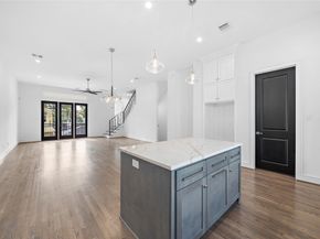 1011 E 28th Street, Houston TX 77009