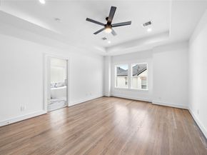 1011 E 28th Street, Houston TX 77009