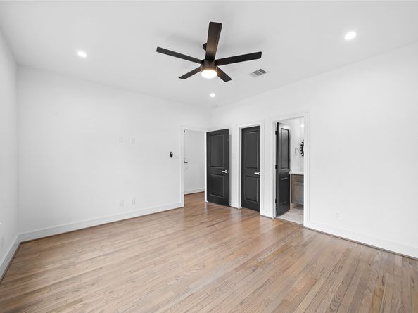 1011 E 28th Street, Houston TX 77009