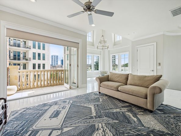2336 Welch Street, Houston TX 77019