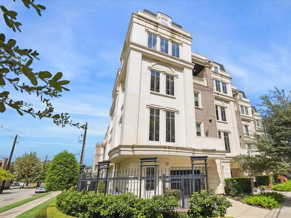 2336 Welch Street, Houston TX 77019