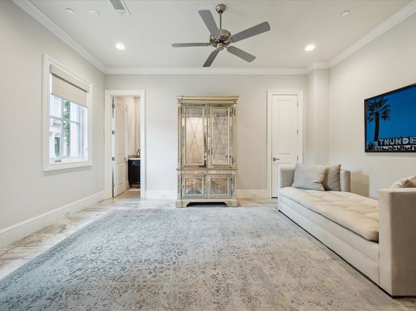 2336 Welch Street, Houston TX 77019
