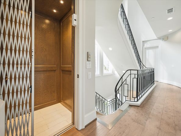 2336 Welch Street, Houston TX 77019