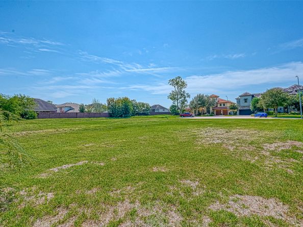 14927 Sugar Sweet Drive, Sugar Land TX 77498