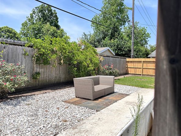9515 Winsome Lane, Houston TX 77063