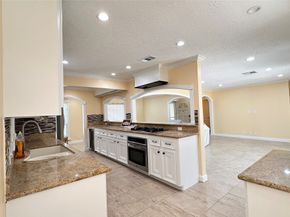 9515 Winsome Lane, Houston TX 77063