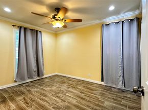 9515 Winsome Lane, Houston TX 77063