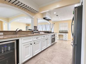 9515 Winsome Lane, Houston TX 77063