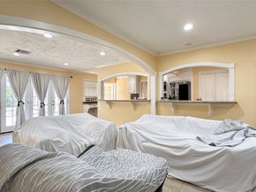 9515 Winsome Lane, Houston TX 77063