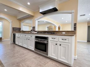 9515 Winsome Lane, Houston TX 77063