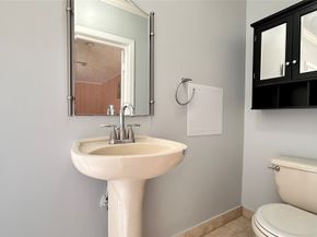 9515 Winsome Lane, Houston TX 77063