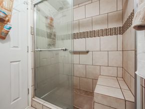 7642 Candlegreen Lane, Houston TX 77071