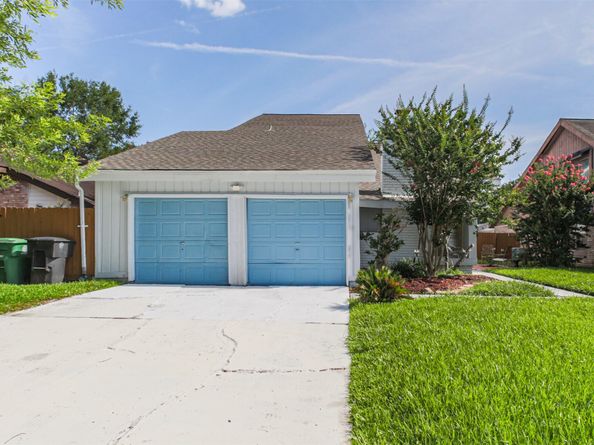 7642 Candlegreen Lane, Houston TX 77071